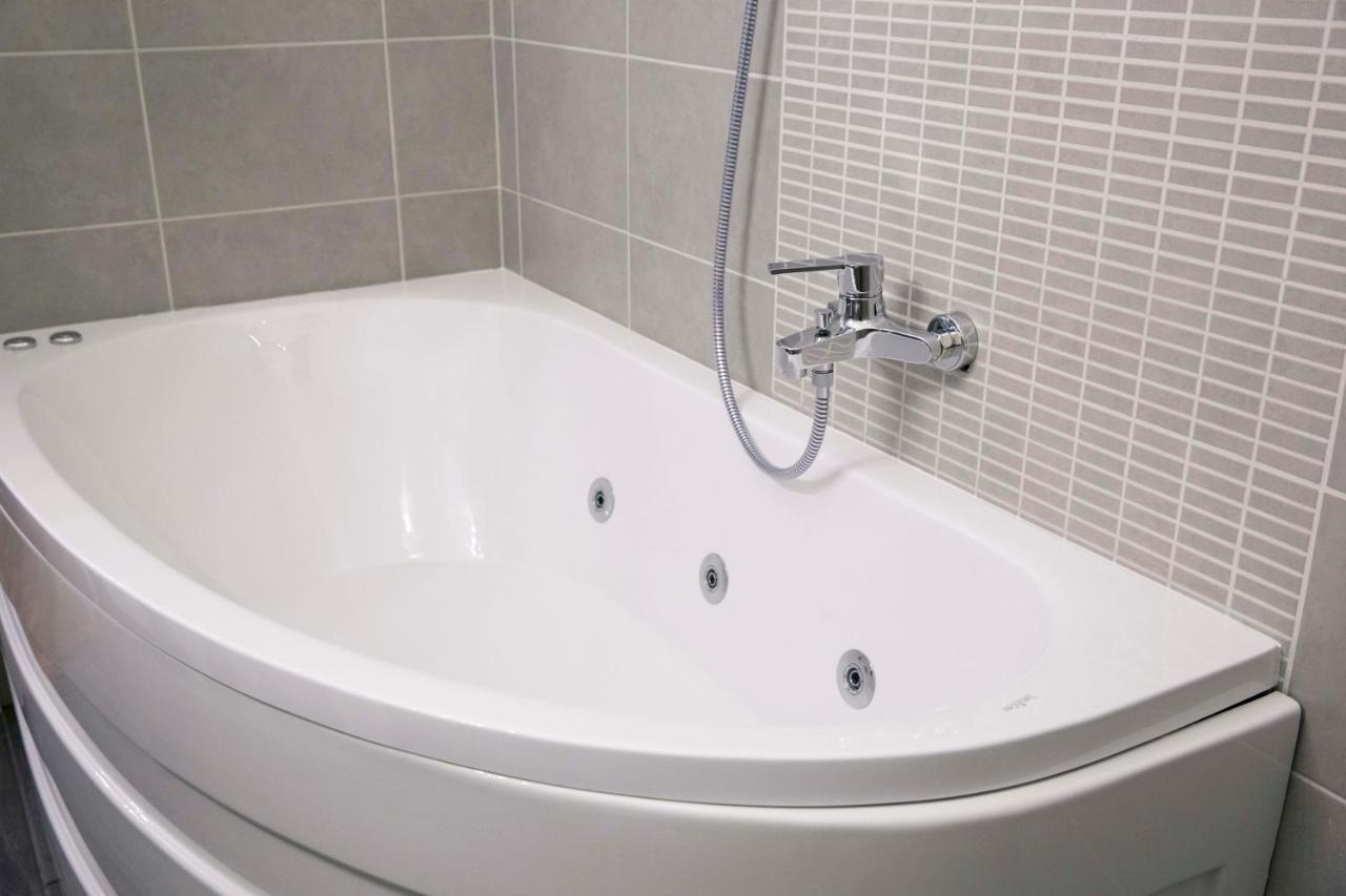 Testaccio Village Guesthouse Rome Bagian luar foto